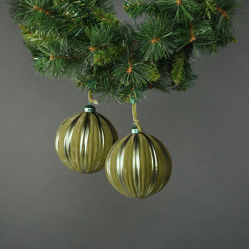 Kaia 12cm Glass Green Velvet Bauble (Set of 4)