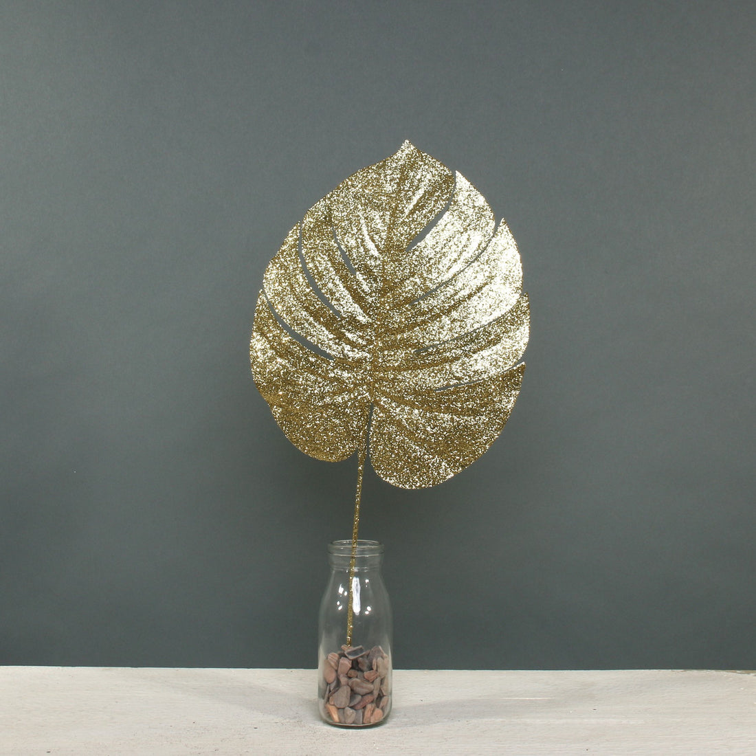 Gold Glitter Monstera Leaf (Medium)