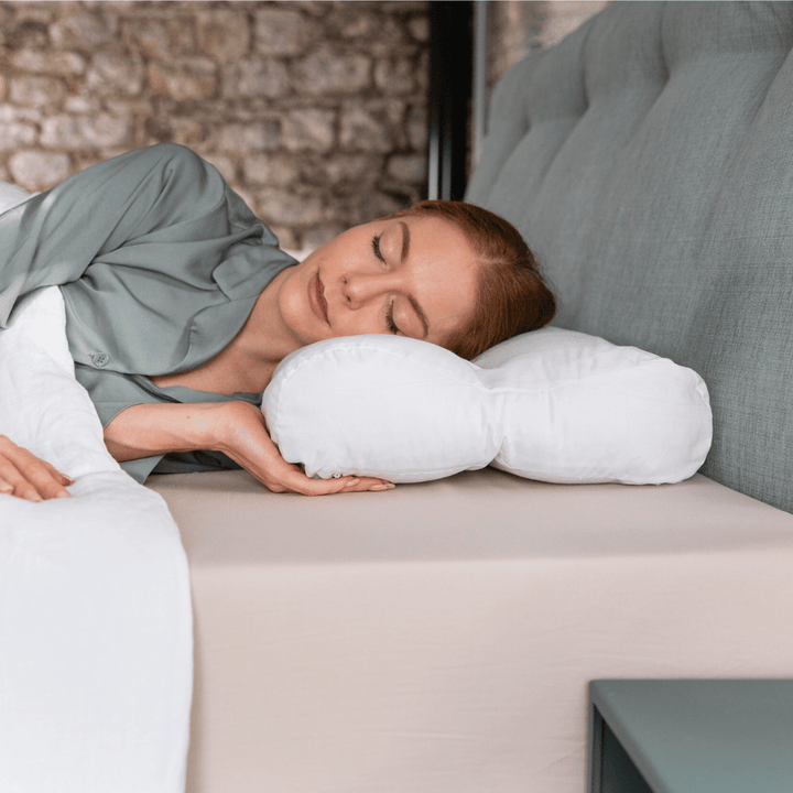 Sleep Serenely: Anti-Snore Contour Pillow Made from Organic British Wool