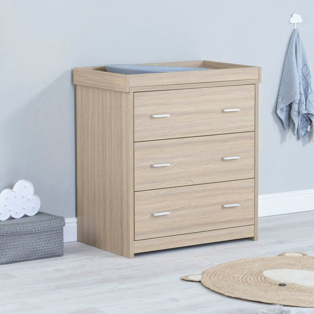 Luno Veni Nursery Chest Changer