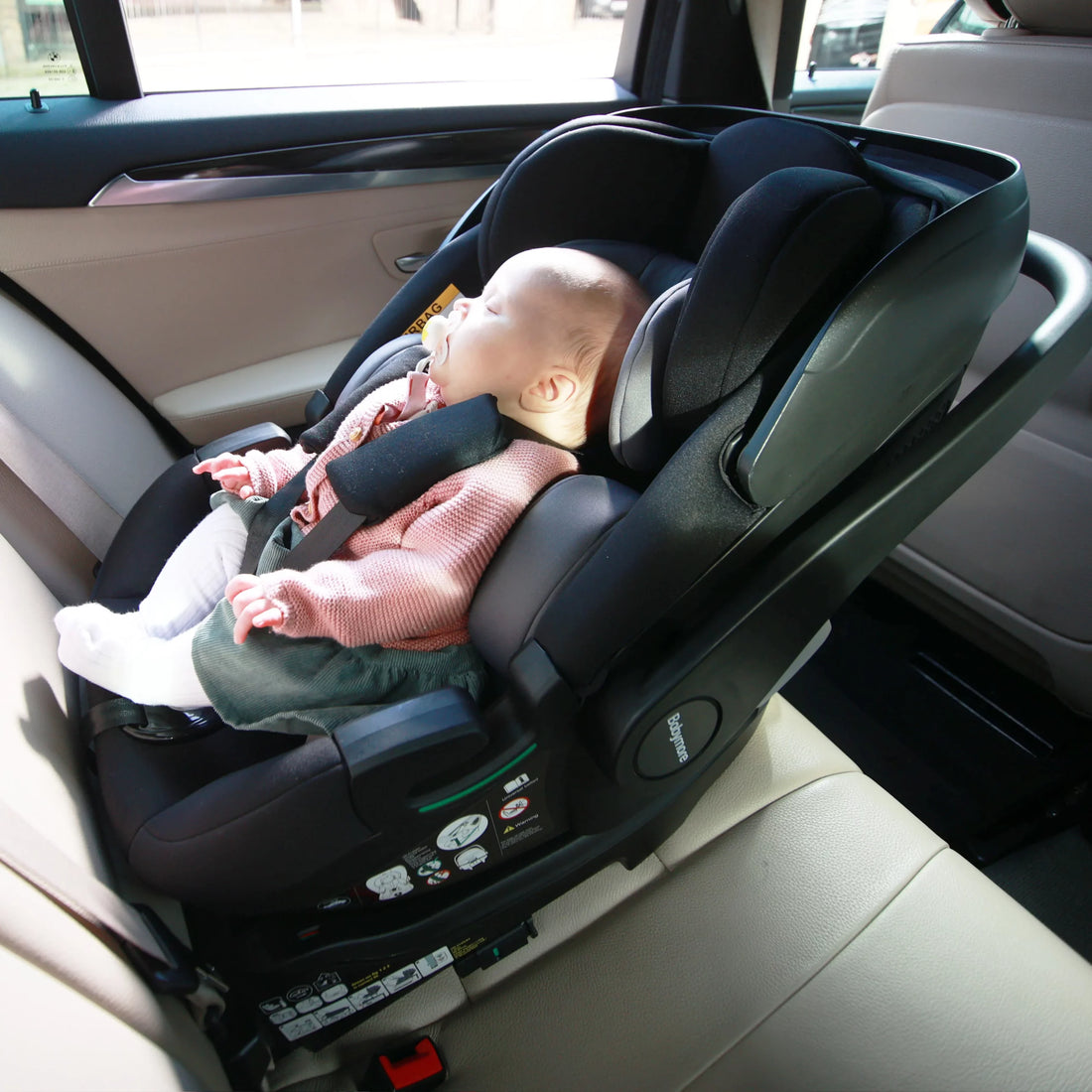 Pecan i-Size Baby Car Seat with Isofix Base