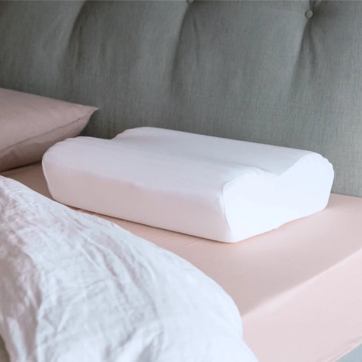 Ocean Embrace: The Ultra-Plush Foam Pillow Mimicking the Gentle Waves