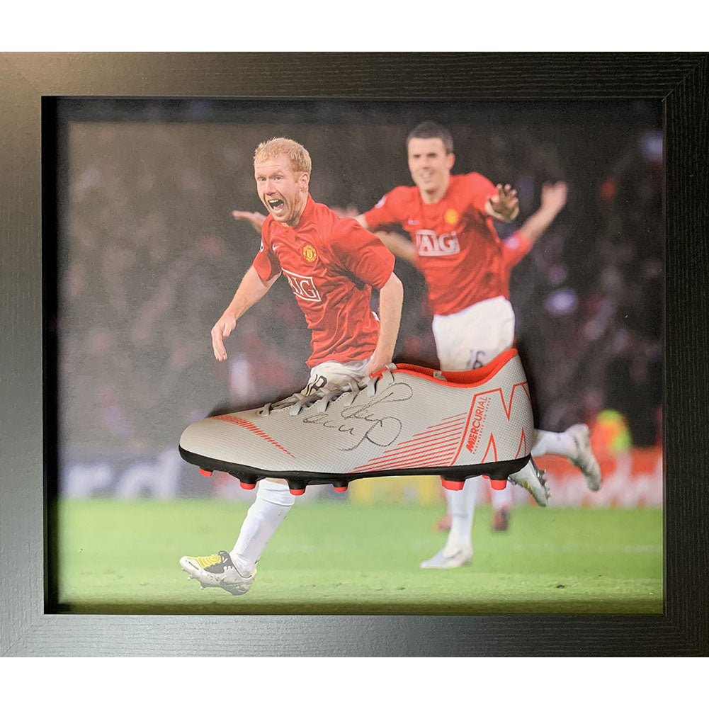 Manchester United FC Scholes Signed Boot (Framed) - Officially licensed merchandise.