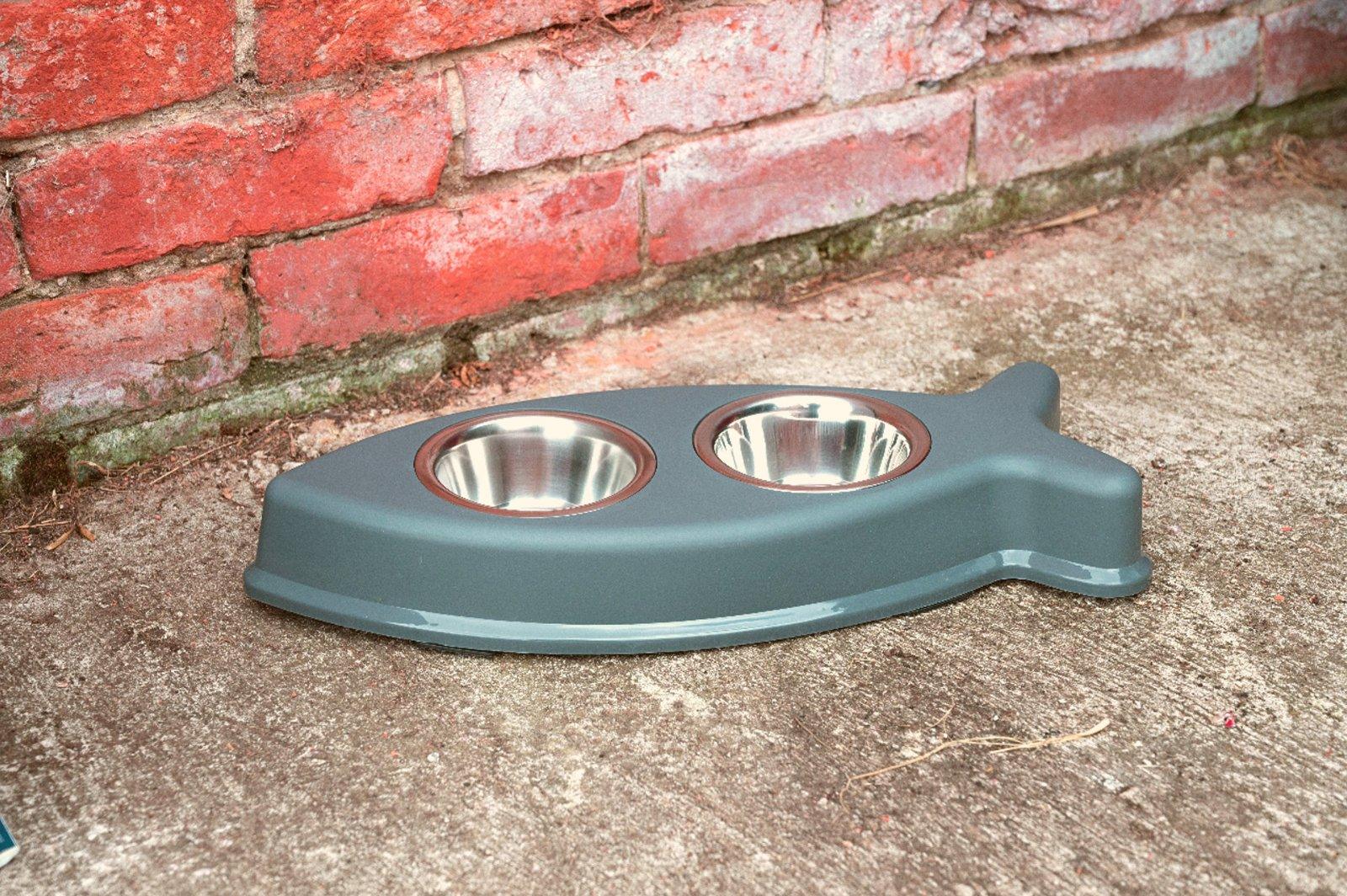 Fish Shape Double Pet Bowls - £15.99 - Pet Accessories 